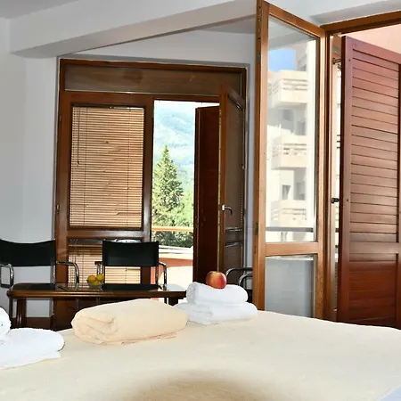 So City Centre Гостьовий будинок 3*